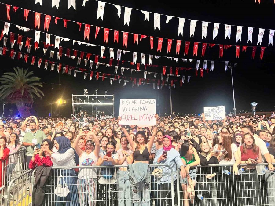 23. Alanya Uluslararası Kültür Sanat Ve Turizm Festivali Başladı