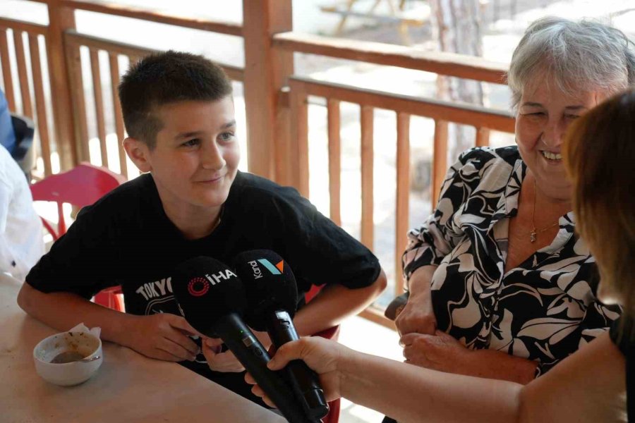 Antalya’da Nineden Toruna Miras: Gülüklü Çorbası Buluşması