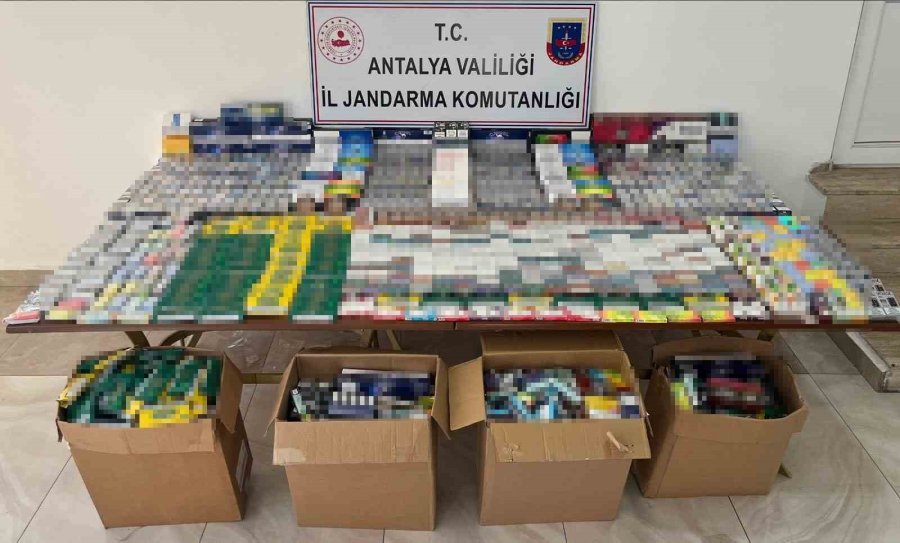 Manavgat’ta İki İşletmeye Kaçak Elektronik Sigara Operasyonu