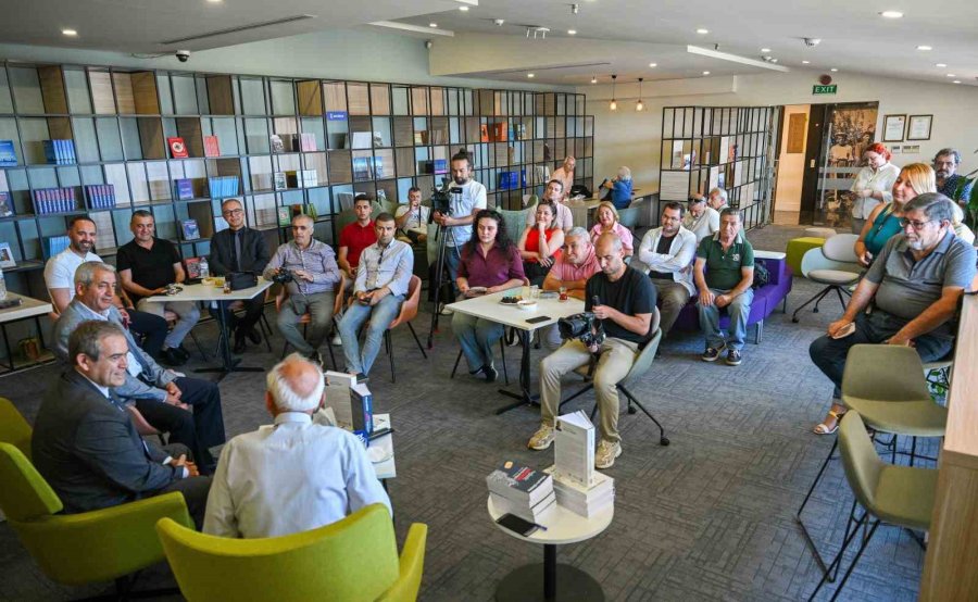 Antalya’nın Belleğine Yolculuk: Kent Tarihçisi Çimrin’in Yeni Kitapları Tanıtıldı