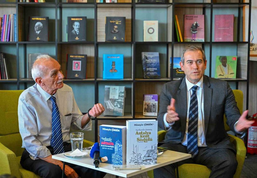 Antalya’nın Belleğine Yolculuk: Kent Tarihçisi Çimrin’in Yeni Kitapları Tanıtıldı