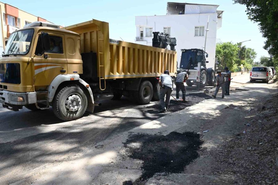 Elektrik Altyapısı Yenilenen Kemer’de Yollar Asfaltlanıyor