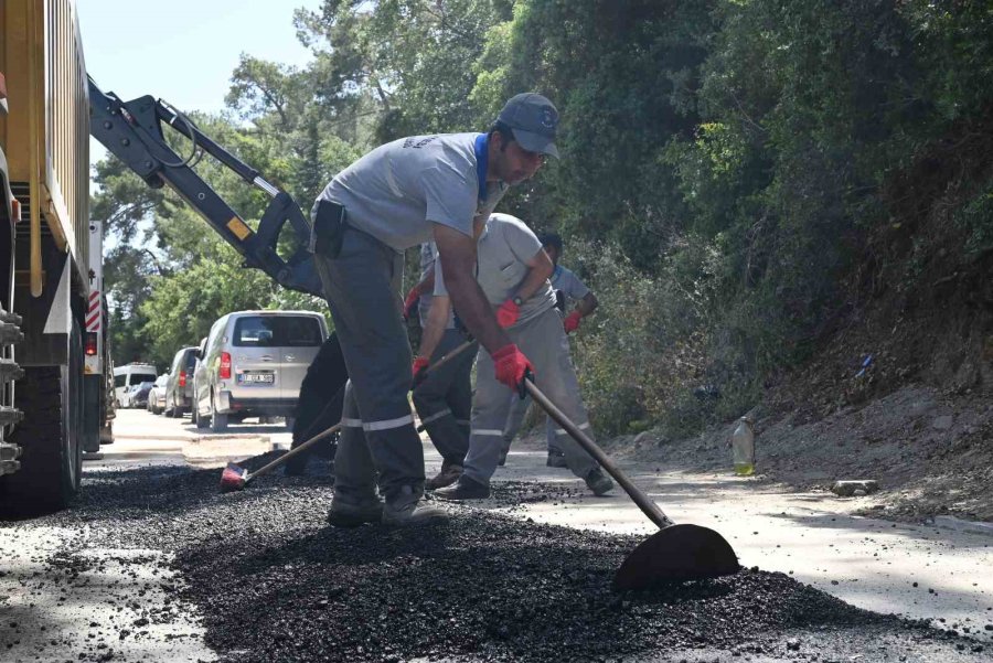 Elektrik Altyapısı Yenilenen Kemer’de Yollar Asfaltlanıyor