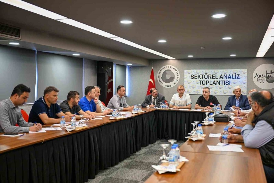 Türkiye Kasaplar Besiciler Et Ve Et Ürünleri Federasyonu Başkanı Yardımcı: "insanlar Zincir Marketler, Avm’lerin Kilo İle Et Gibi Sattıklarını Kurban Diye Alıyor. Bu Kurban Değildir"