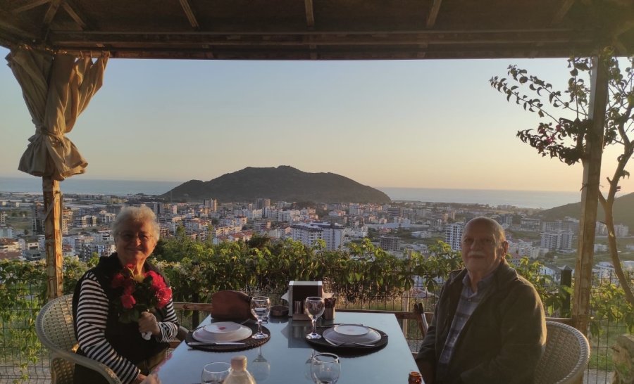 Yıllara Meydan Okuyan Çift, 63 Yıllık Evliliğin Sırrını Açıklıyor: Sabır, Hoşgörü Ve Karşılıklı Anlayış