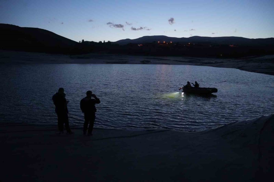 Niğde’de Baraja Düşen 13 Yaşındaki Çocuğun Cansız Bedenine Ulaşıldı