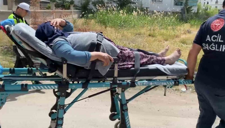 Aksaray’da Kaza Yeri Savaş Alanına Döndü: 2’si Silahla 8 Kişi Yaralandı