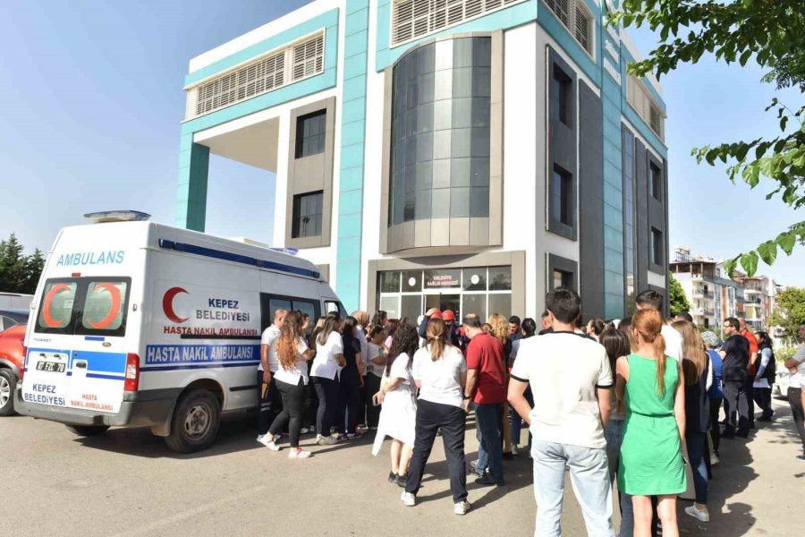 Kepez Belediyesi’nden Gerçeğini Aratmayan Deprem Tatbikatı