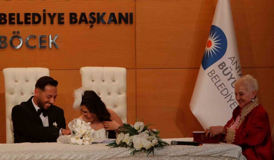 Antalya’da 25.05.2025 Yoğunluğu: 40 Çift "evet" Dedi