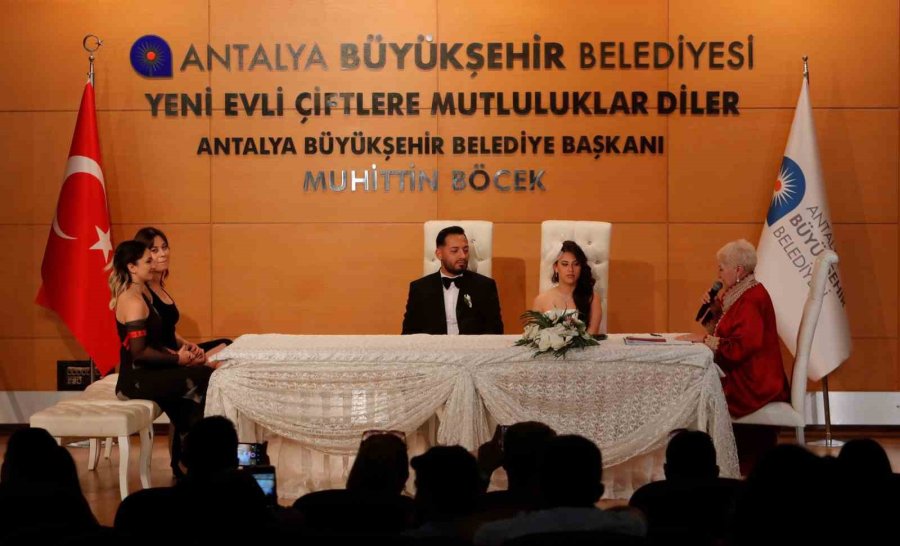 Antalya’da 25.05.2025 Yoğunluğu: 40 Çift "evet" Dedi