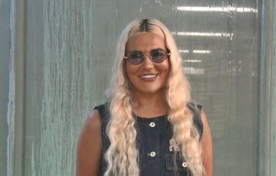 Kanseri Yenmek İçin Türkiye’yi Seçen Ukraynalı Modele ‘1 Cm’ Delikten Gelen Şifa