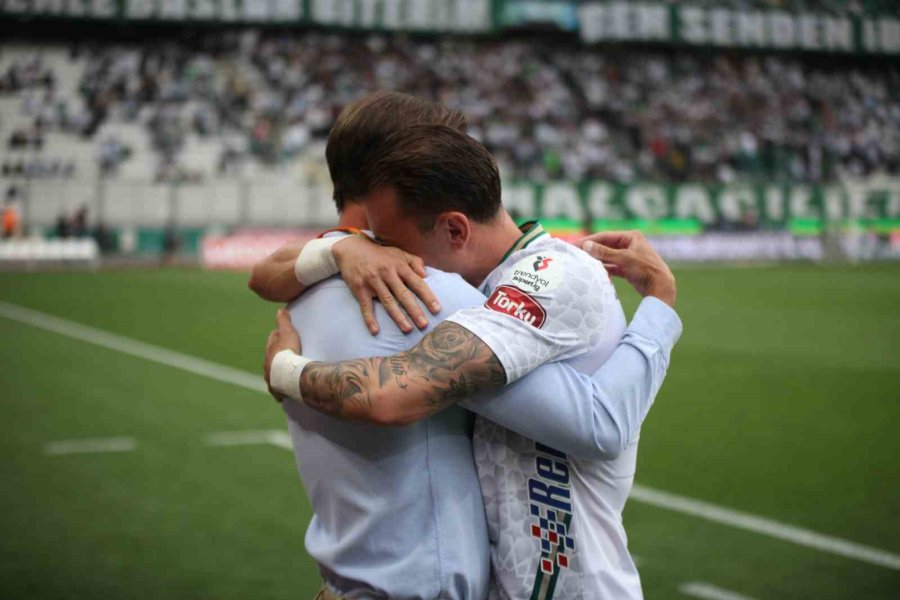 Trendyol Süper Lig: Konyaspor: 0 - Alanyaspor: 2 (ilk Yarı)