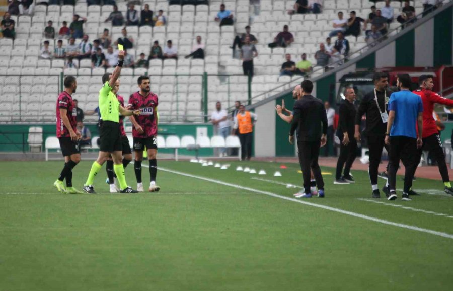 Trendyol Süper Lig: Konyaspor: 0 - Alanyaspor: 2 (ilk Yarı)