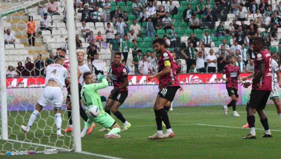 Trendyol Süper Lig: Konyaspor: 0 - Alanyaspor: 2 (ilk Yarı)