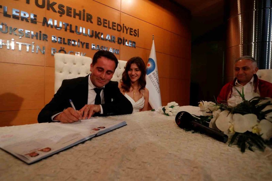 Antalya’da 25.05.2025 Yoğunluğu: 40 Çift "evet" Dedi