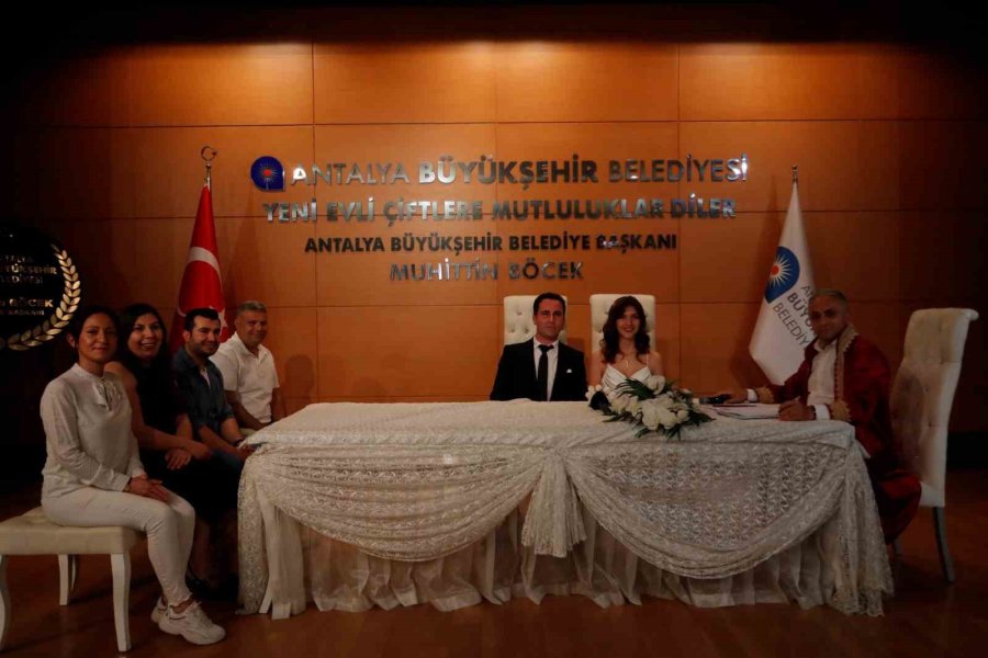 Antalya’da 25.05.2025 Yoğunluğu: 40 Çift "evet" Dedi