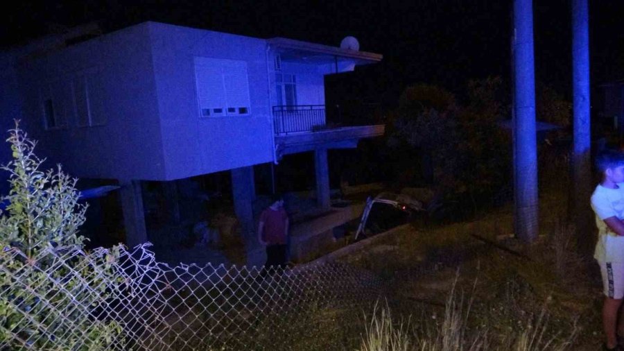 ‘balık Avlayacağım’ Deyip Patronundan Aldığı Araçla Evin Avlusuna Uçtu