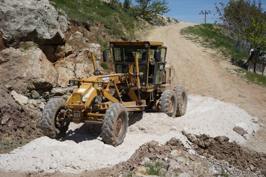 Konyaaltı’nda Yayla Yolları Onarılıyor