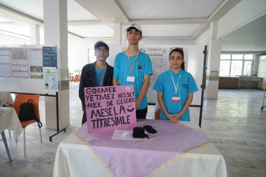 Niğde’de Öğrenciler Geliştirdikleri Faydalı Projeleri Tanıttı