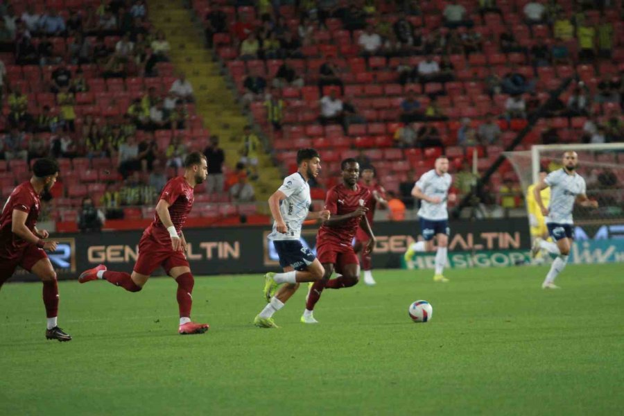 Trendyol Süper Lig: Atakaş Hatayspor: 0 - Fenerbahçe: 0 (maç Devam Ediyor)