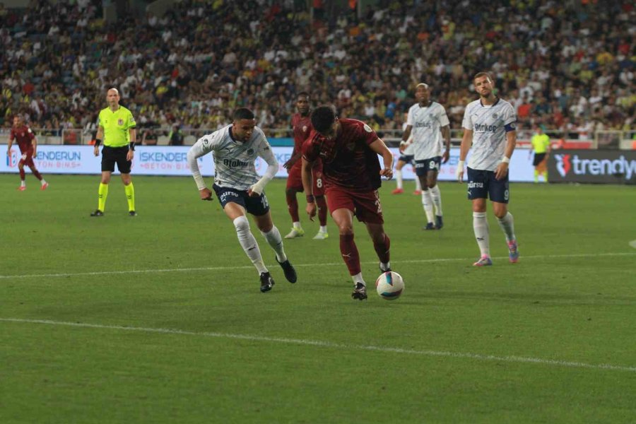 Trendyol Süper Lig: Hatayspor: 1 - Fenerbahçe: 1 (ilk Yarı)