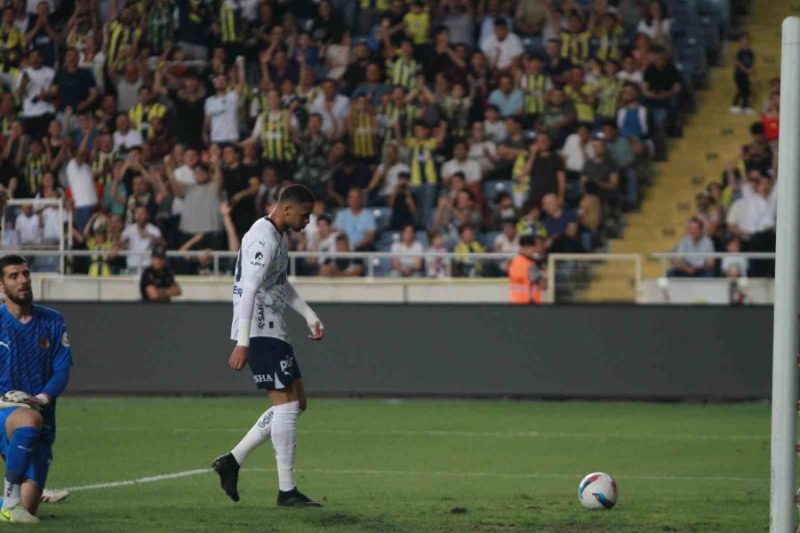 Trendyol Süper Lig: Hatayspor: 1 - Fenerbahçe: 1 (ilk Yarı)