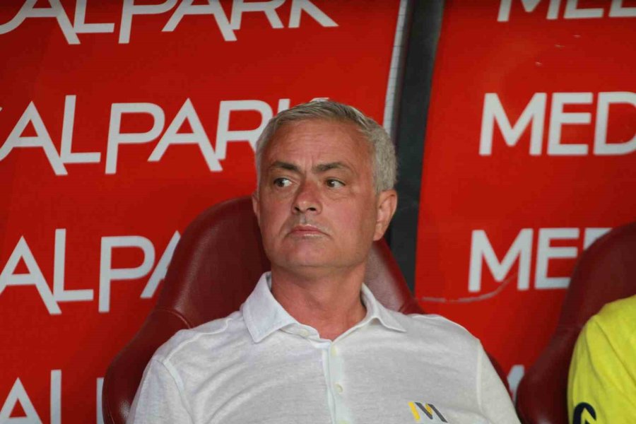 Trendyol Süper Lig: Hatayspor: 1 - Fenerbahçe: 1 (ilk Yarı)