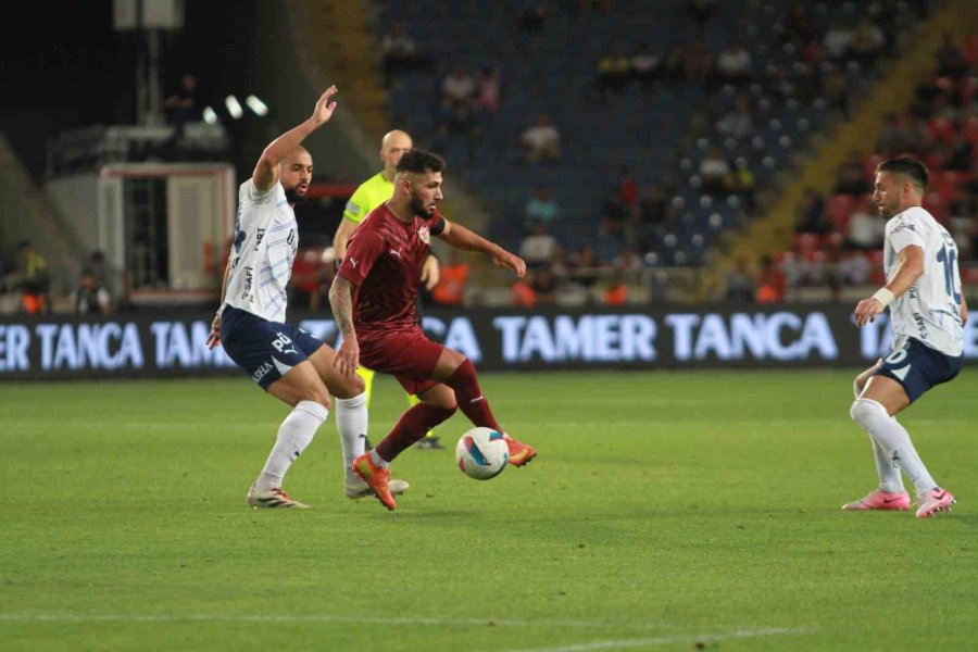 Trendyol Süper Lig: Atakaş Hatayspor: 4 - Fenerbahçe: 2 (maç Sonucu)