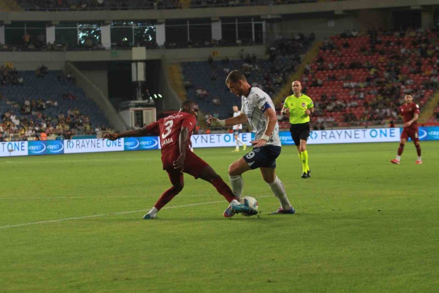 Trendyol Süper Lig: Atakaş Hatayspor: 4 - Fenerbahçe: 2 (maç Sonucu)