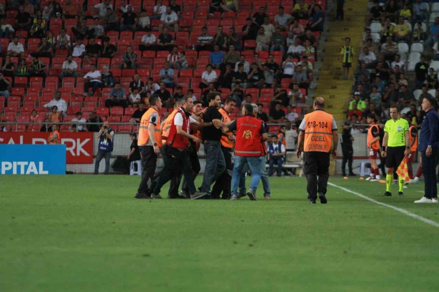 Trendyol Süper Lig: Atakaş Hatayspor: 4 - Fenerbahçe: 2 (maç Sonucu)