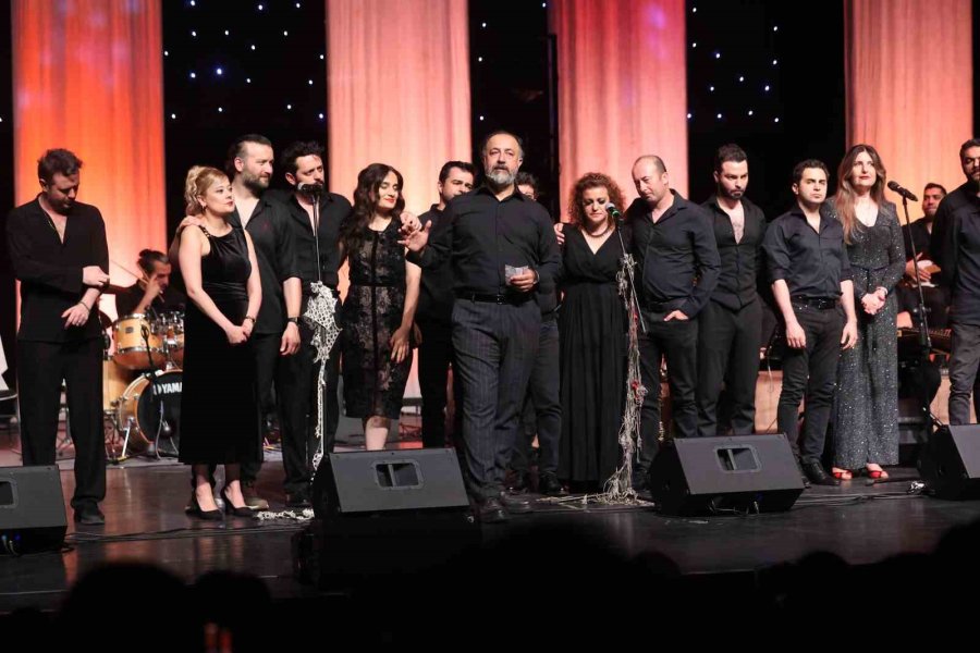 Aşt 41. Yılında Seyirci Rekoru Kırdı