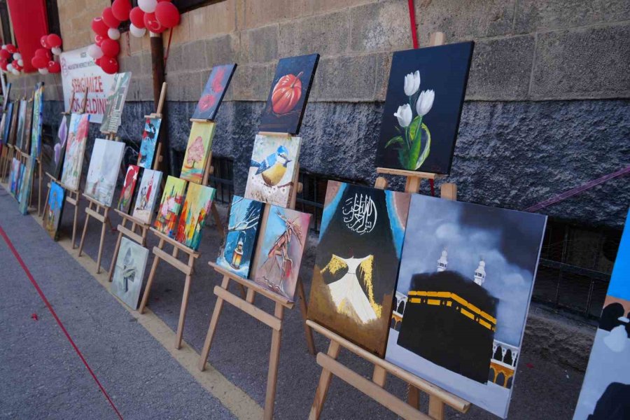 Niğde’de Hayat Boyu Öğrenme Sergisi Açıldı