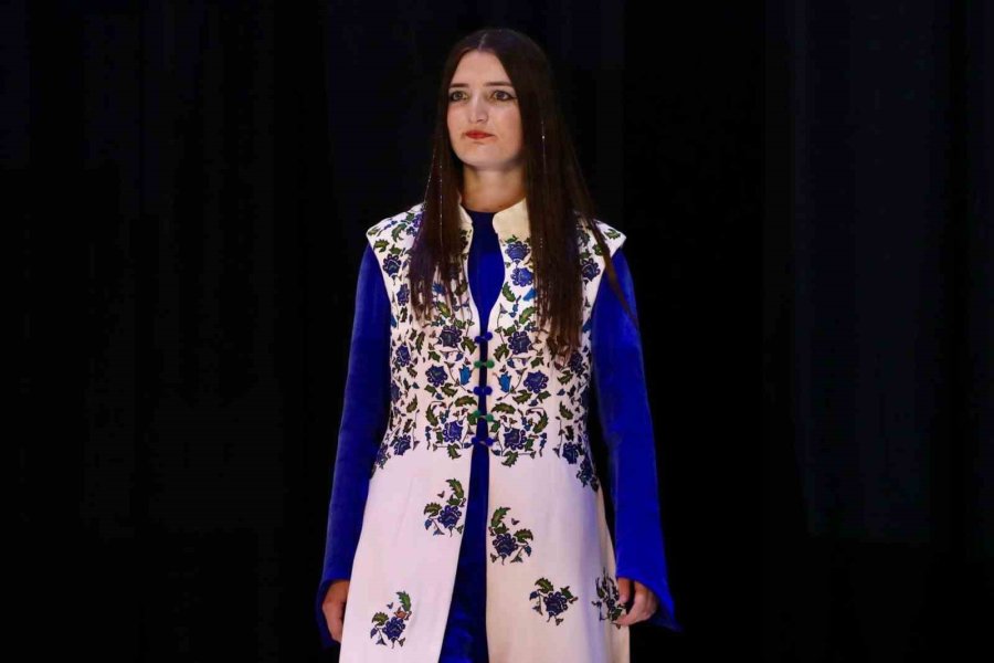 Geçmişten Günümüze Niğde Motifleri Defilesi Düzenlendi