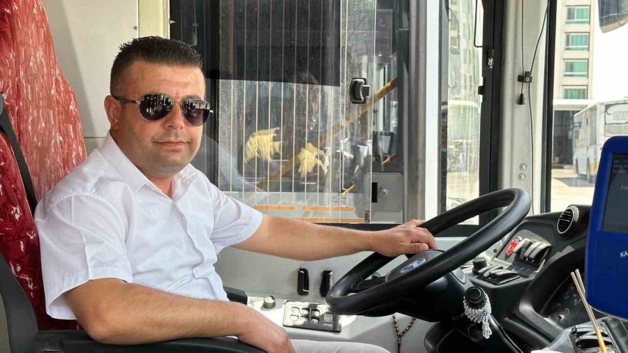 Otobüs Şoförünün Heimlich Manevrası Bebeği Hayatını Kurtardı