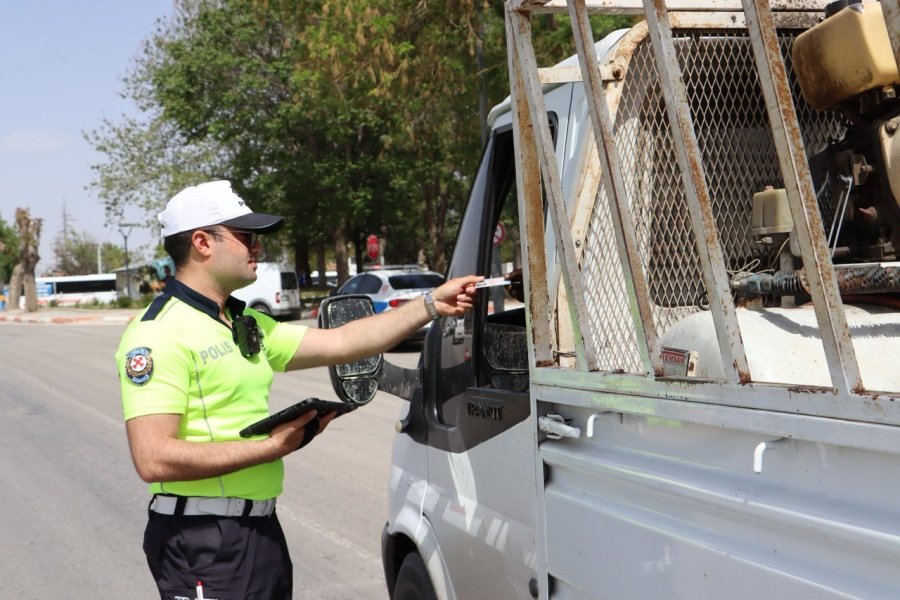 Karaman’da 1 Haftada 13 Ruhsatsız Silah Ele Geçirildi