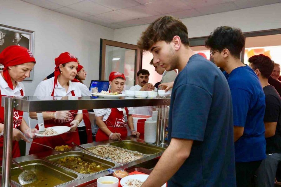 Kepez’de Öğrenci Kent Lokantası Hizmete Girdi