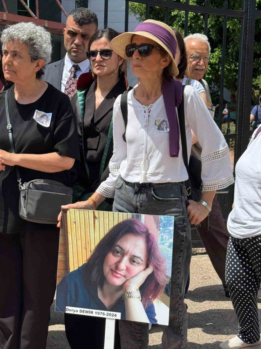 Derya Öğretmeni Katleden Meslektaşı, Ağırlaştırılmış Müebbetle Yargılanmaya Başladı