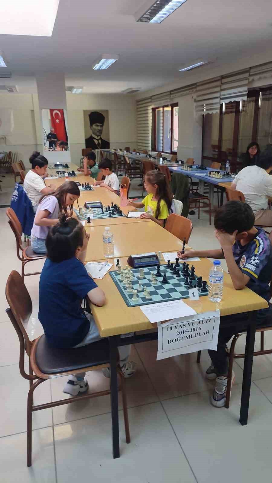 Niğde’de 19 Mayıs Satranç Turnuvası Tamamlandı