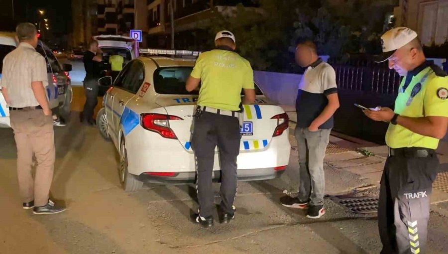 1.24 Promil Alkollü Yakalandı, "ekmeğimle Oynuyorsunuz" Dedi