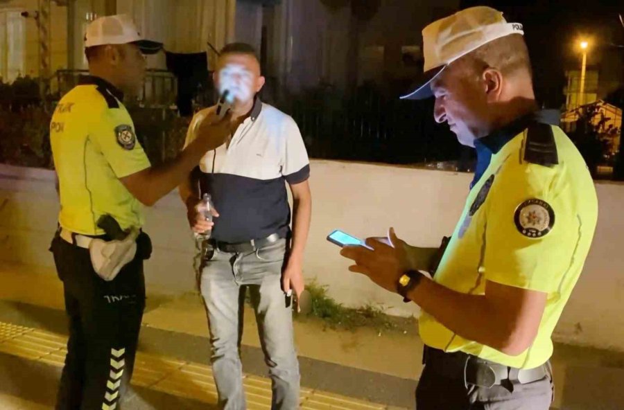 1.24 Promil Alkollü Yakalandı, "ekmeğimle Oynuyorsunuz" Dedi