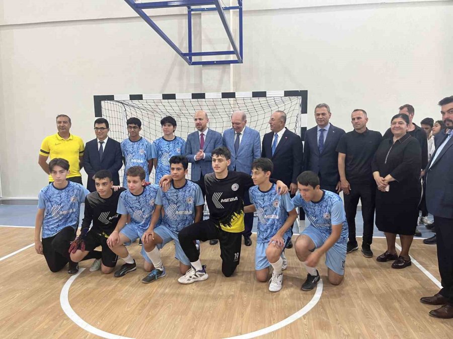 Bilal Erdoğan: "öğretmenlerimize Daha Çok Değer Vermeliyiz Çocuklarımızın Öğretmen Olmasını Teşvik Etmeliyiz"