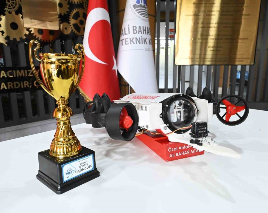 Antalya Osb’li Öğrencilerden Uluslararası Başarı