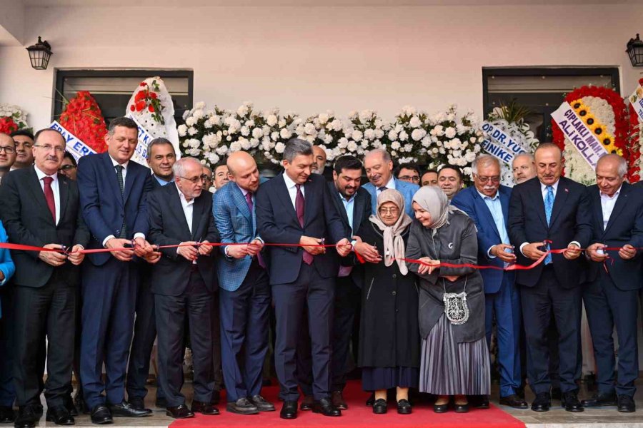 Bilal Erdoğan: "öğretmenlerimize Daha Çok Değer Vermeliyiz Çocuklarımızın Öğretmen Olmasını Teşvik Etmeliyiz"