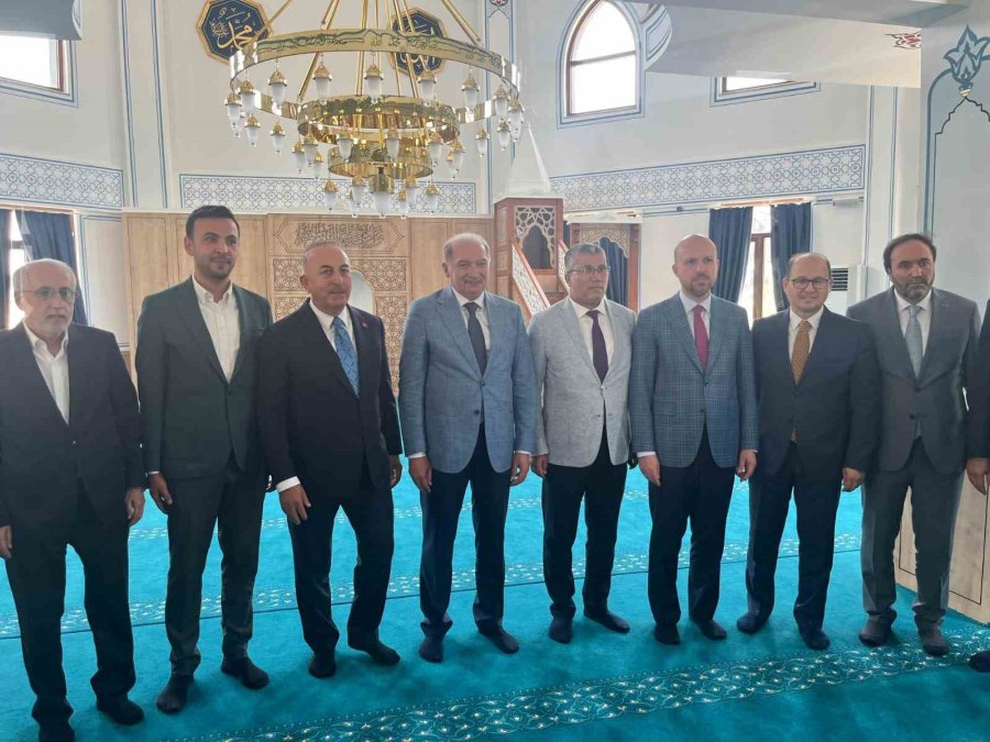 Bilal Erdoğan: "öğretmenlerimize Daha Çok Değer Vermeliyiz Çocuklarımızın Öğretmen Olmasını Teşvik Etmeliyiz"