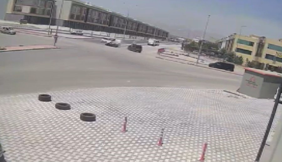 Kavşaktaki Kazalar Kamerada