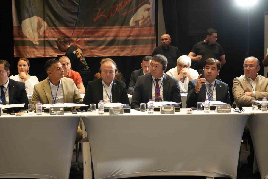 Yörük Türkmen Belediyeleri Antalya’da Buluştu