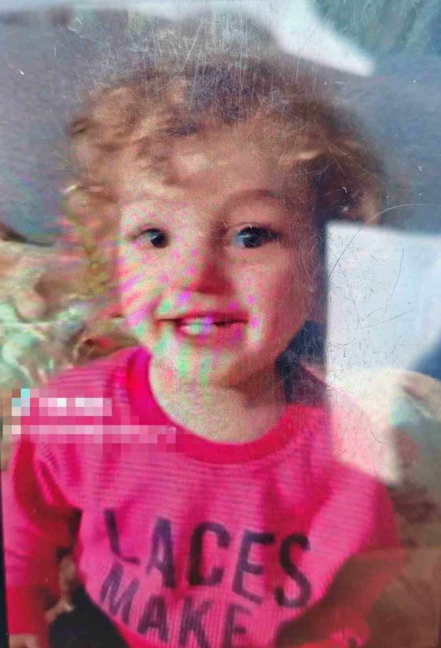 Oyun Oynarken Balkondan Düşen Küçük Çocuğun Cenazesi Gözyaşları İçinde Teslim Alındı