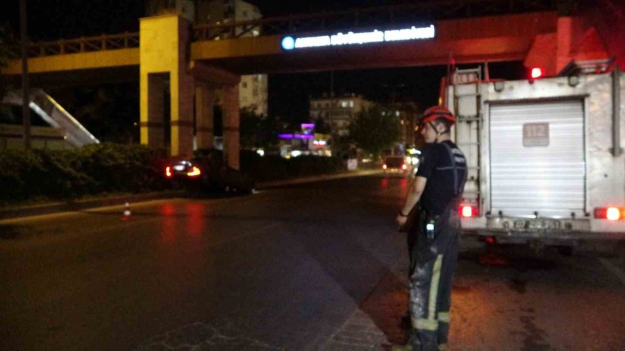 Takla Atıp Ters Dönen Otomobil 150 Metre Sürüklendi, Sürücü Aracı Bırakıp Gitti