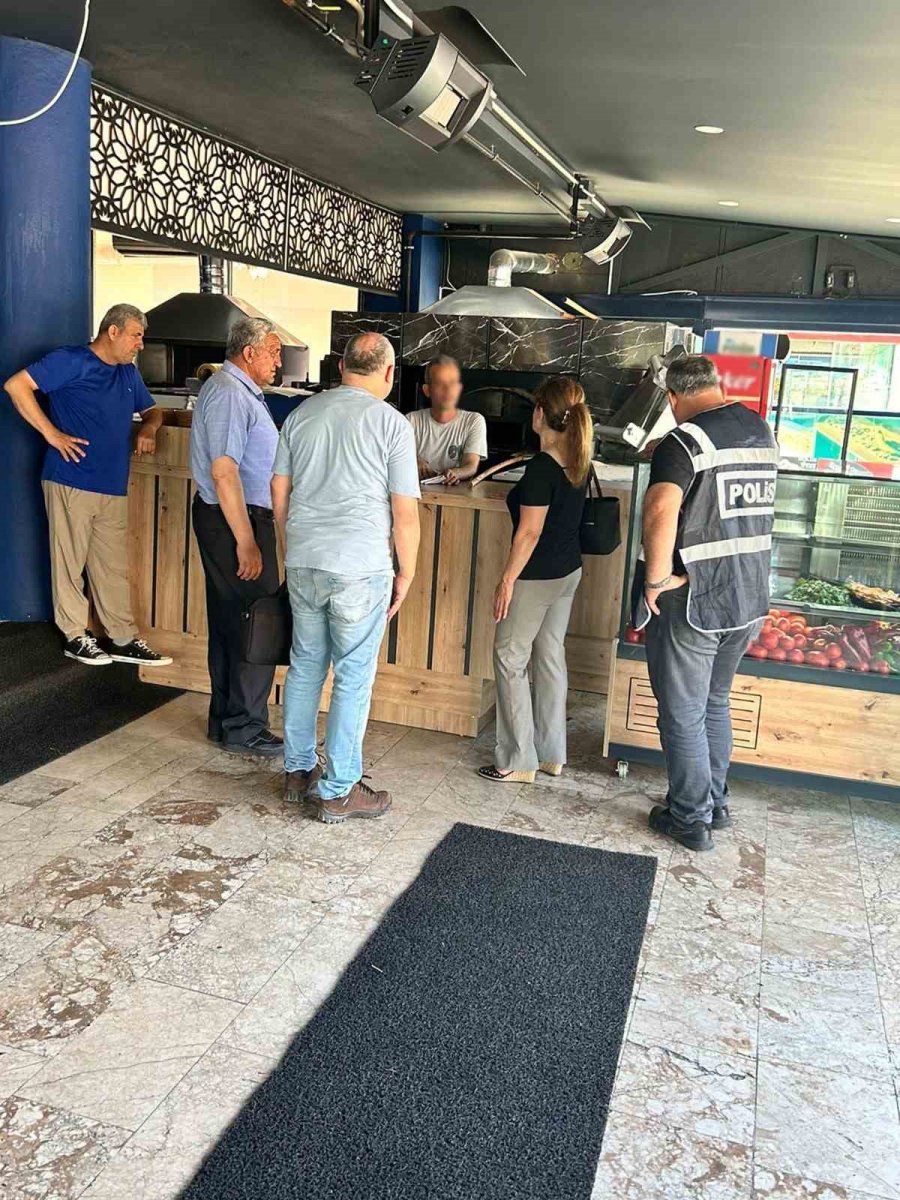 Kapalı Alanlarda Tütün Kullanımına İzin Veren 4 İşletmeye İdari Para Cezası