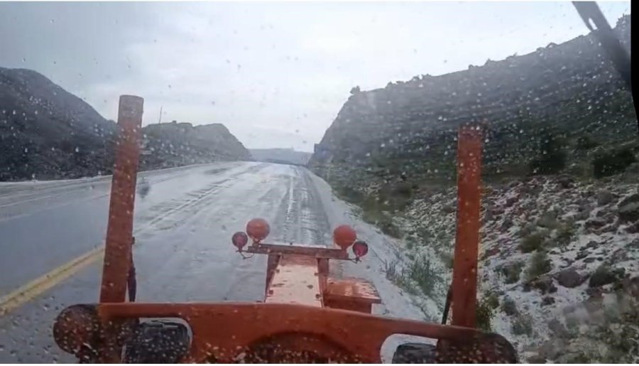 Antalya’ya Dolu Yağdı: Alacabel Beyaza Büründü